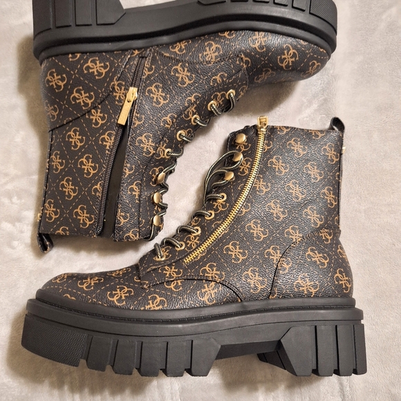 Guess Ferina combat boots size 11M - Picture 11 of 13